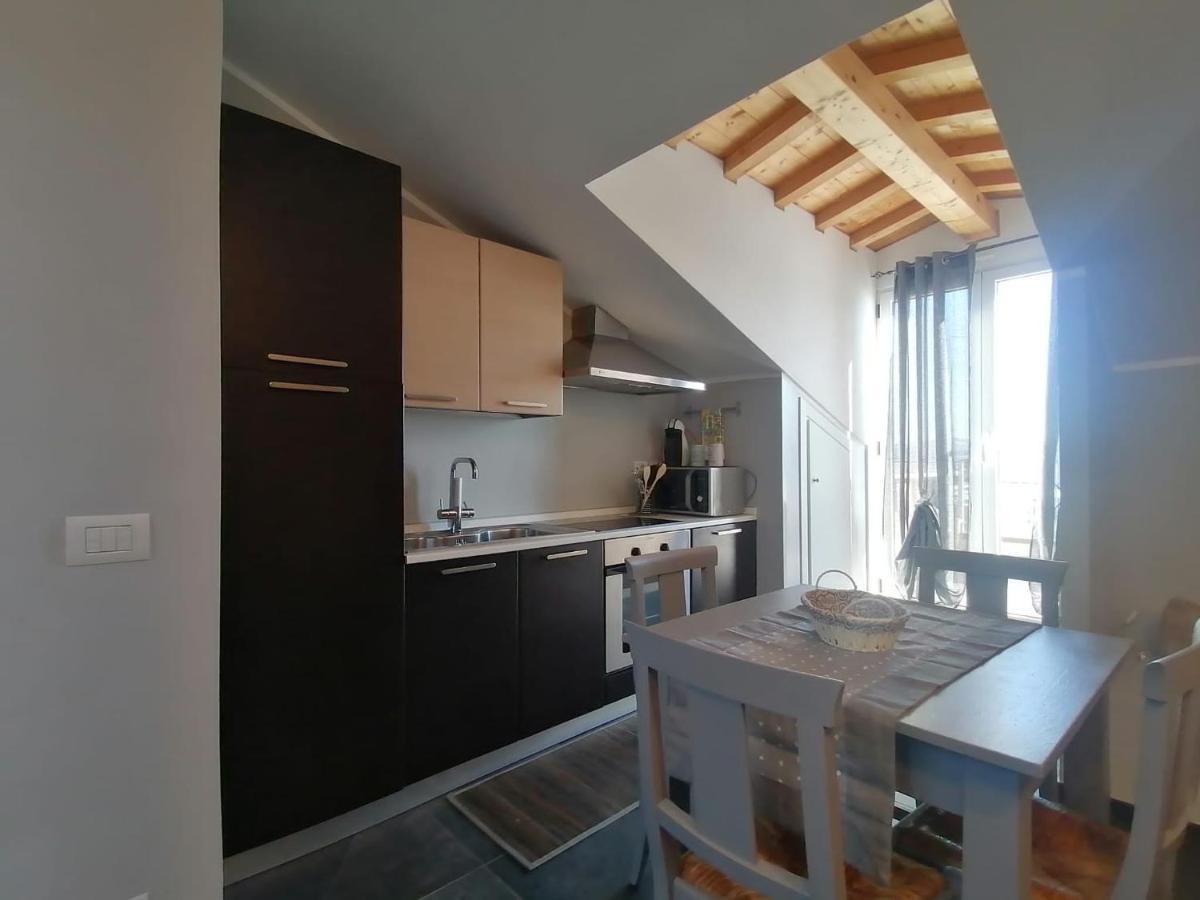 Collina Di Cloe Apartamento Guarene Exterior foto